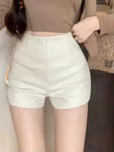 Short de Couro Feminino Slim Fit