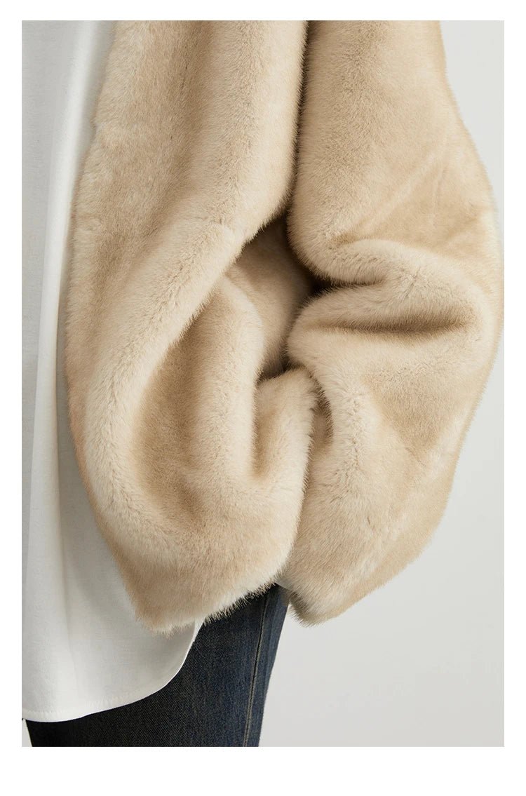 Casaco Plush Feminino Oversized - Casslu